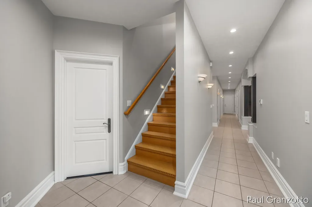 5578 Blackberry Bluff Court SE Kentwood City MI 49512