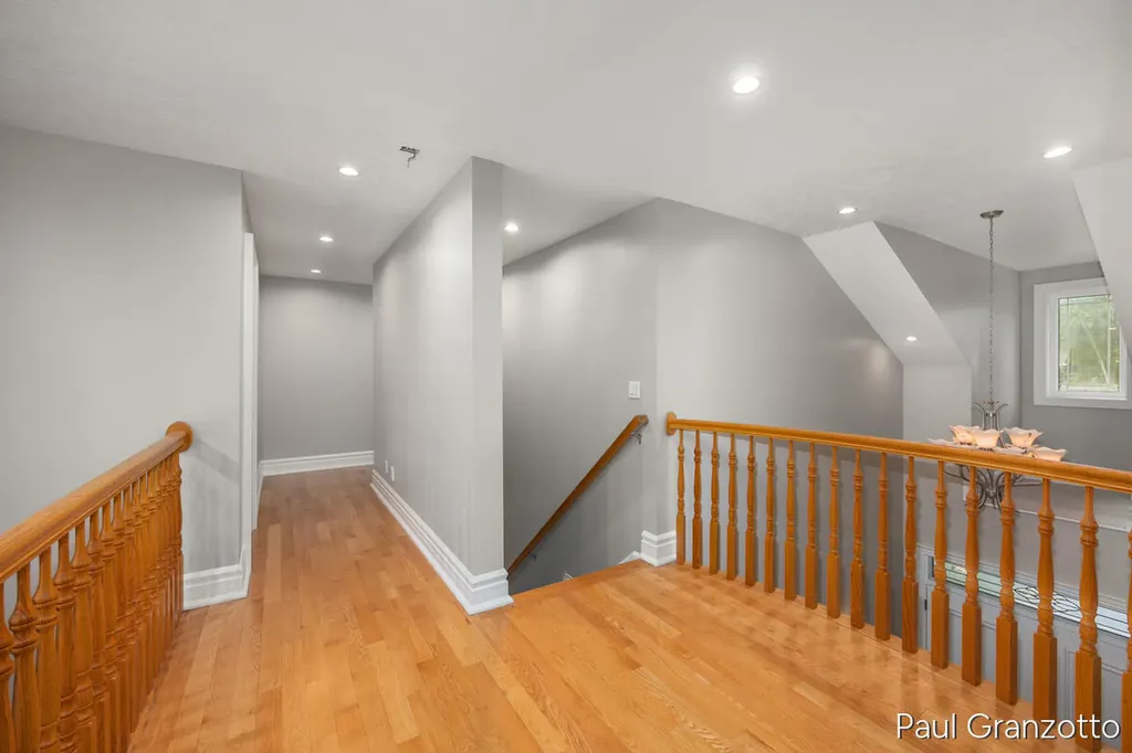 5578 Blackberry Bluff Court SE Kentwood City MI 49512