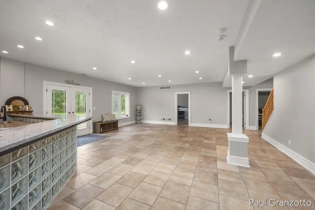 5578 Blackberry Bluff Court SE Kentwood City MI 49512