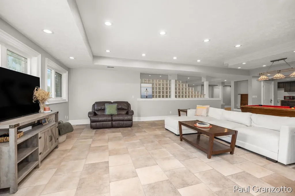 5578 Blackberry Bluff Court SE Kentwood City MI 49512