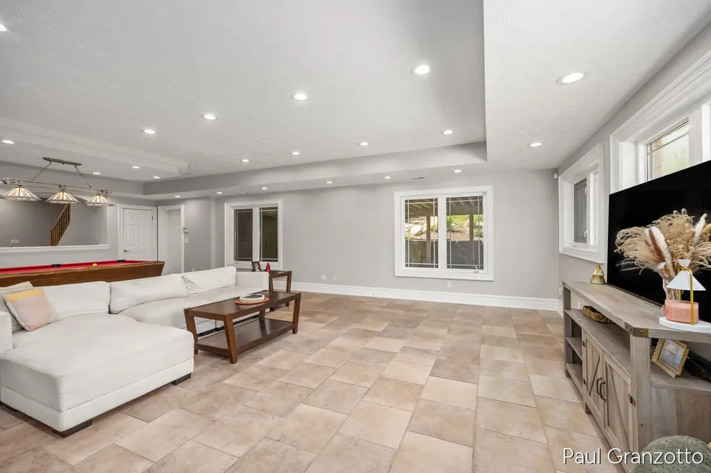 5578 Blackberry Bluff Court SE Kentwood City MI 49512
