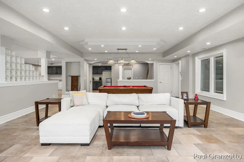 5578 Blackberry Bluff Court SE Kentwood City MI 49512