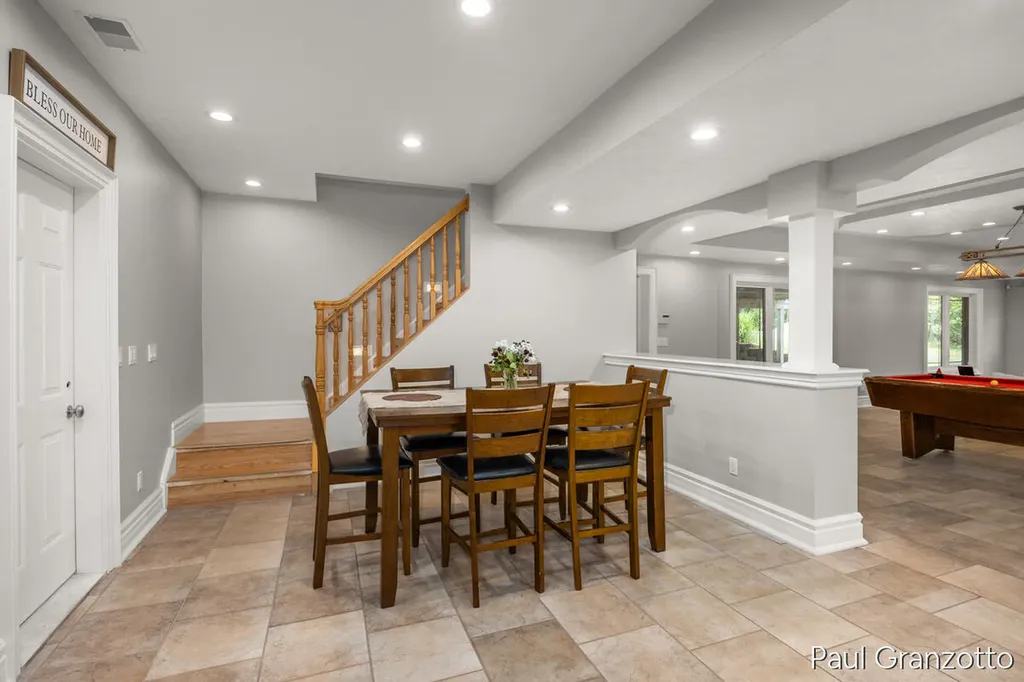 5578 Blackberry Bluff Court SE Kentwood City MI 49512