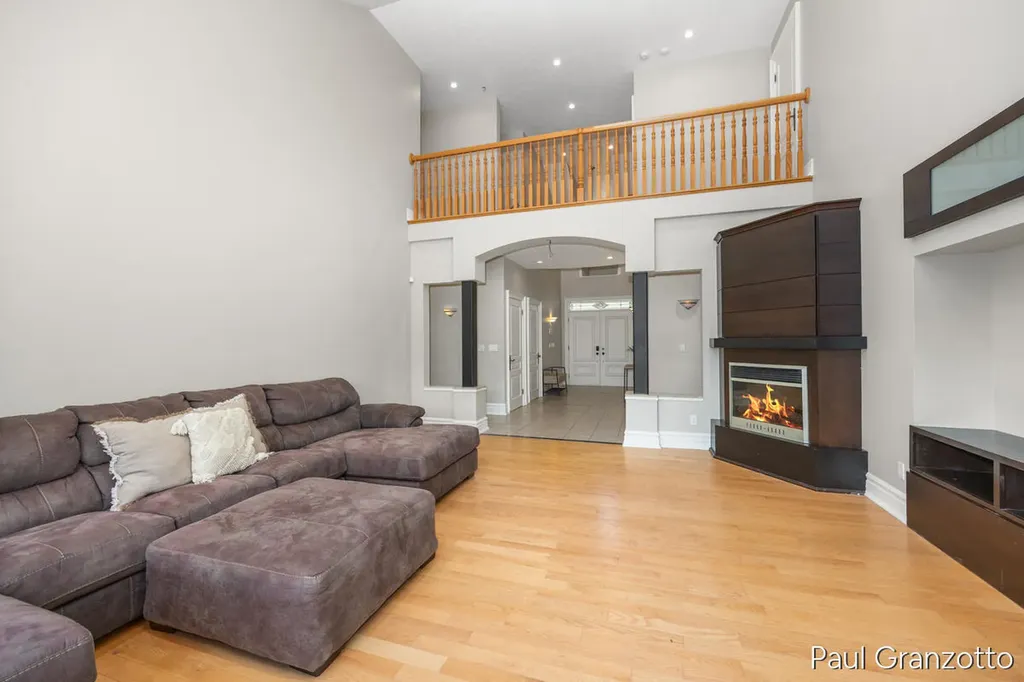 5578 Blackberry Bluff Court SE Kentwood City MI 49512