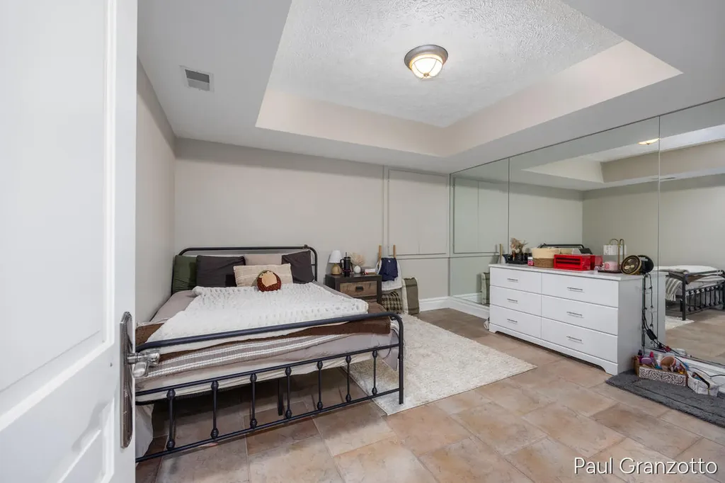 5578 Blackberry Bluff Court SE Kentwood City MI 49512