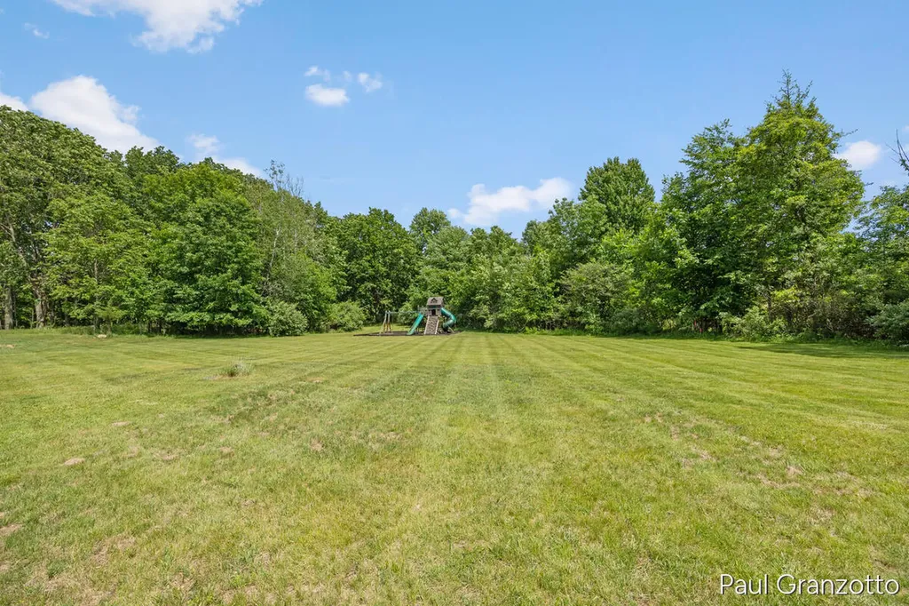 5578 Blackberry Bluff Court SE Kentwood City MI 49512