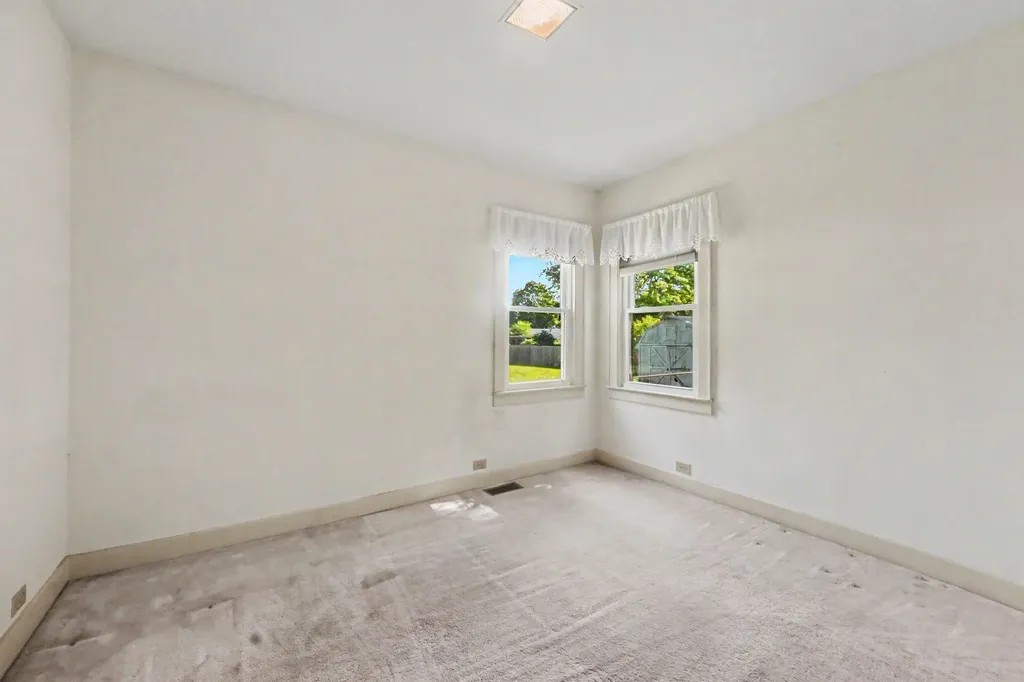 3756 Auburn Avenue NE Plainfield Charter Township MI 49525