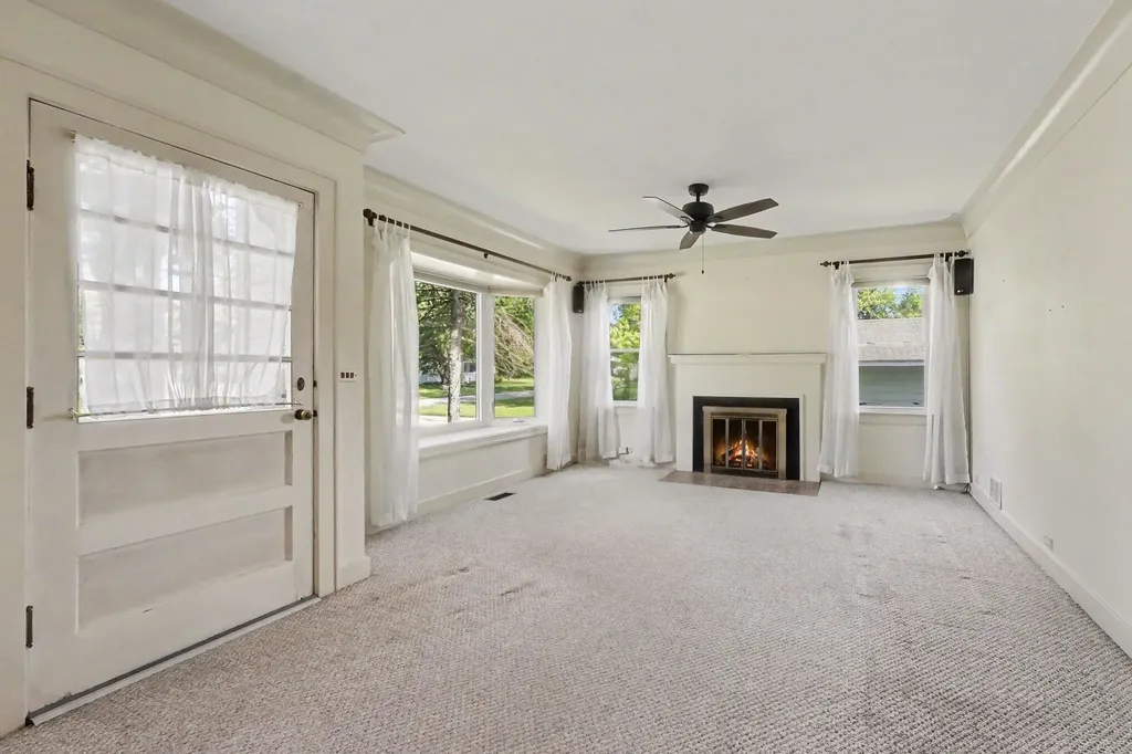 3756 Auburn Avenue NE Plainfield Charter Township MI 49525