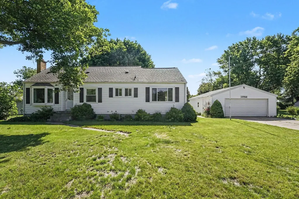 3756 Auburn Avenue NE Plainfield Charter Township MI 49525