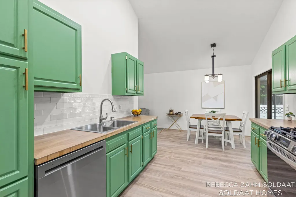 3828 Cook Court SW Wyoming City MI 49519