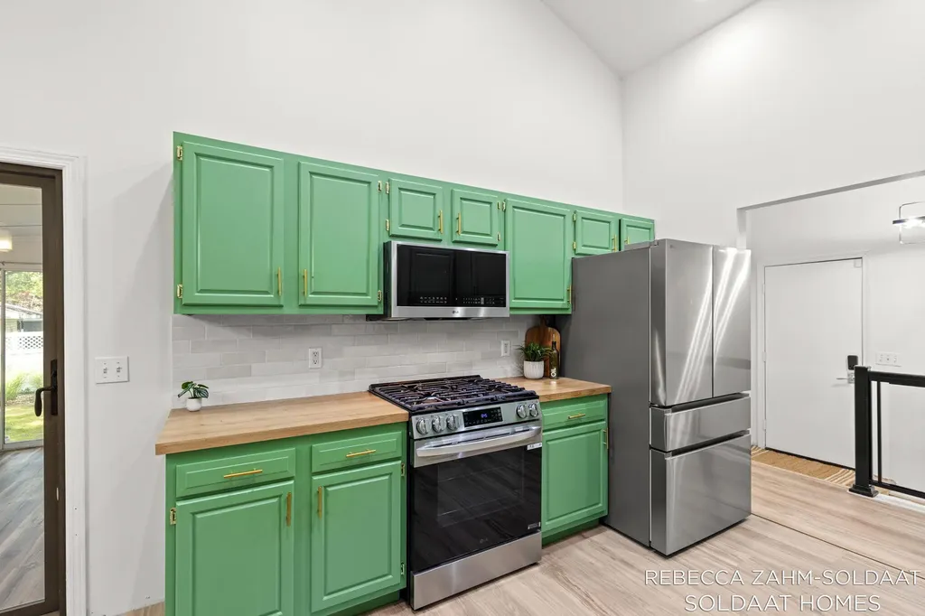 3828 Cook Court SW Wyoming City MI 49519