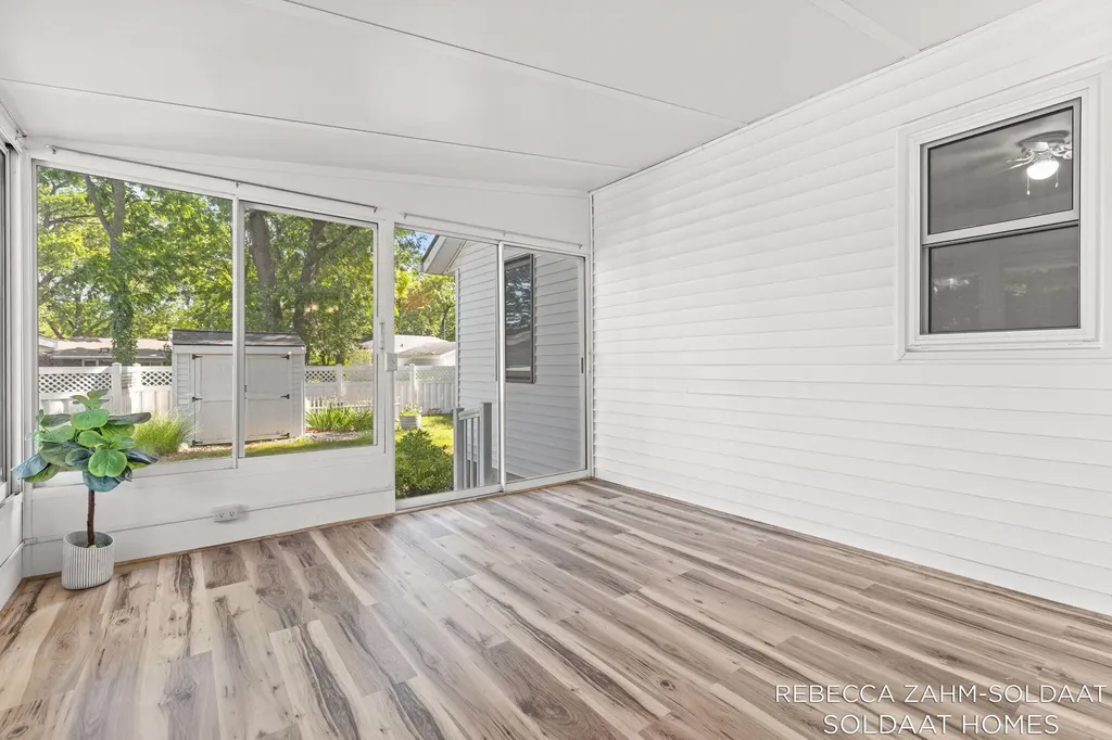 3828 Cook Court SW Wyoming City MI 49519