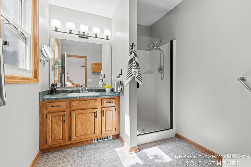 3828 Cook Court SW Wyoming City MI 49519