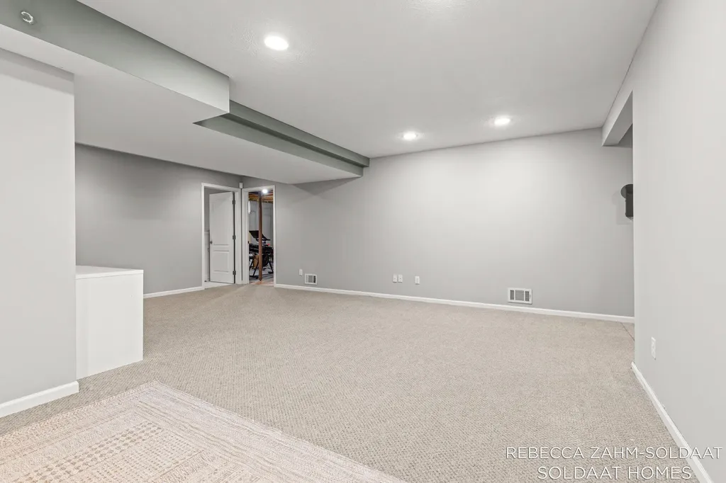 3828 Cook Court SW Wyoming City MI 49519