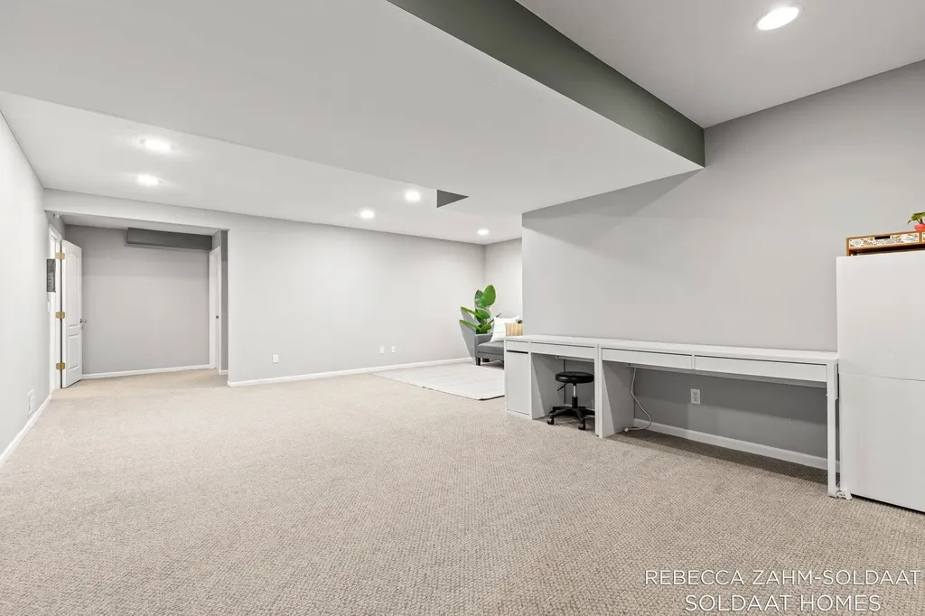 3828 Cook Court SW Wyoming City MI 49519