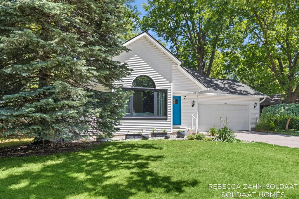 3828 Cook Court SW Wyoming City MI 49519