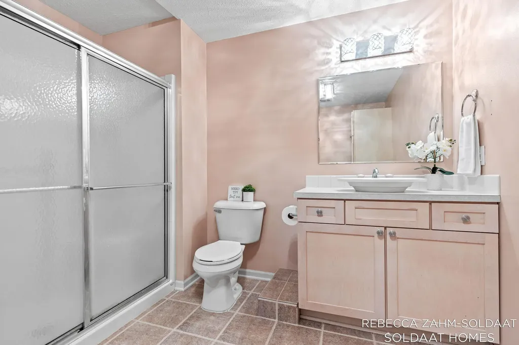 3828 Cook Court SW Wyoming City MI 49519