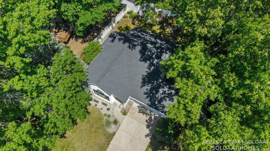 3828 Cook Court SW Wyoming City MI 49519