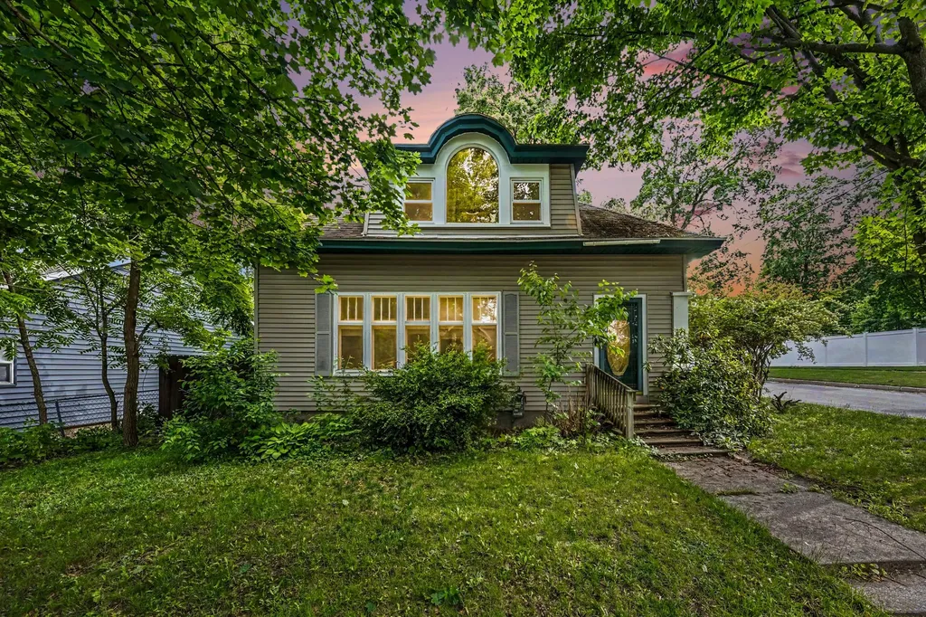 419 W Cass Street Greenville City MI 48838