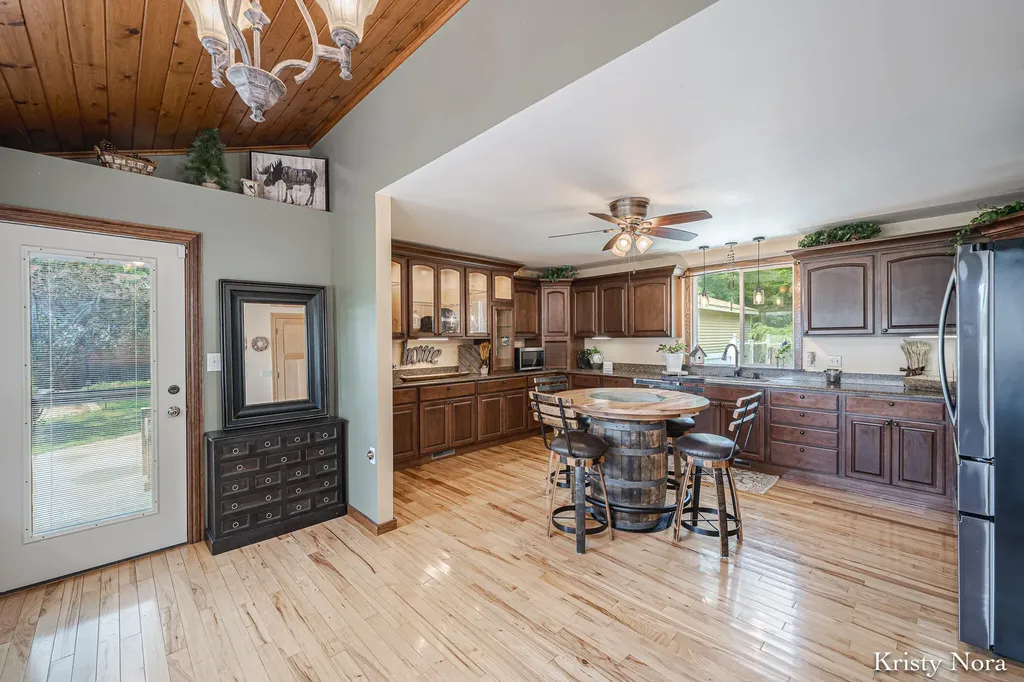 5937 E Pakes Road Evergreen Township MI 48818