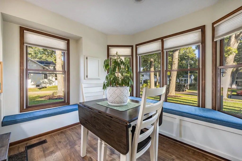 541 Mason Street Saugatuck City MI 49453