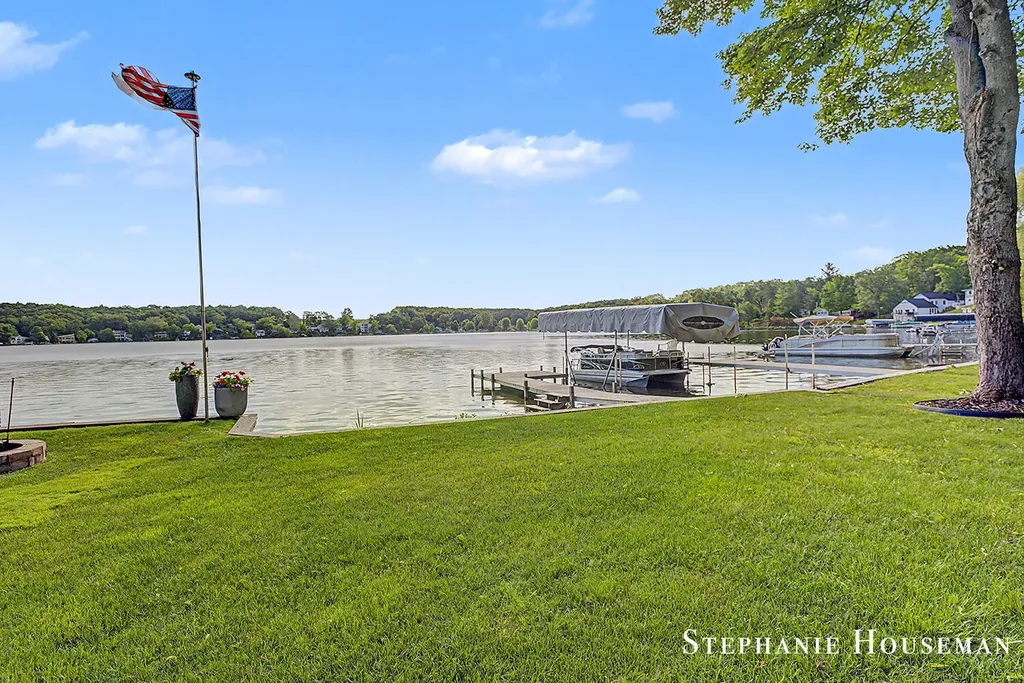 8558 Brower Lake Drive NE Courtland Township MI 49341