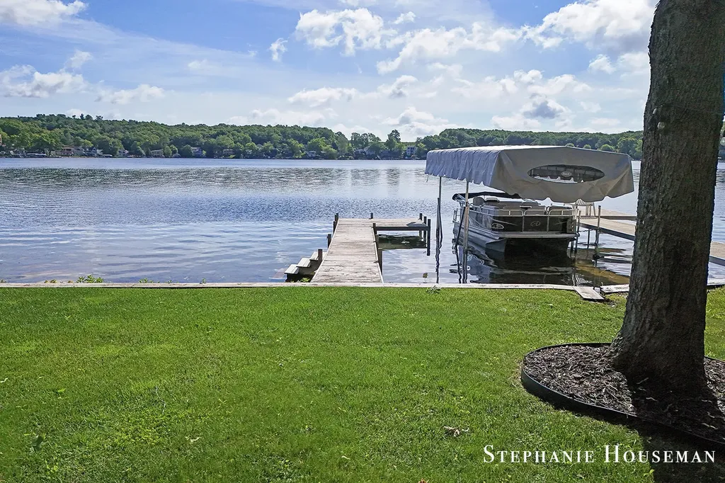 8558 Brower Lake Drive NE Courtland Township MI 49341