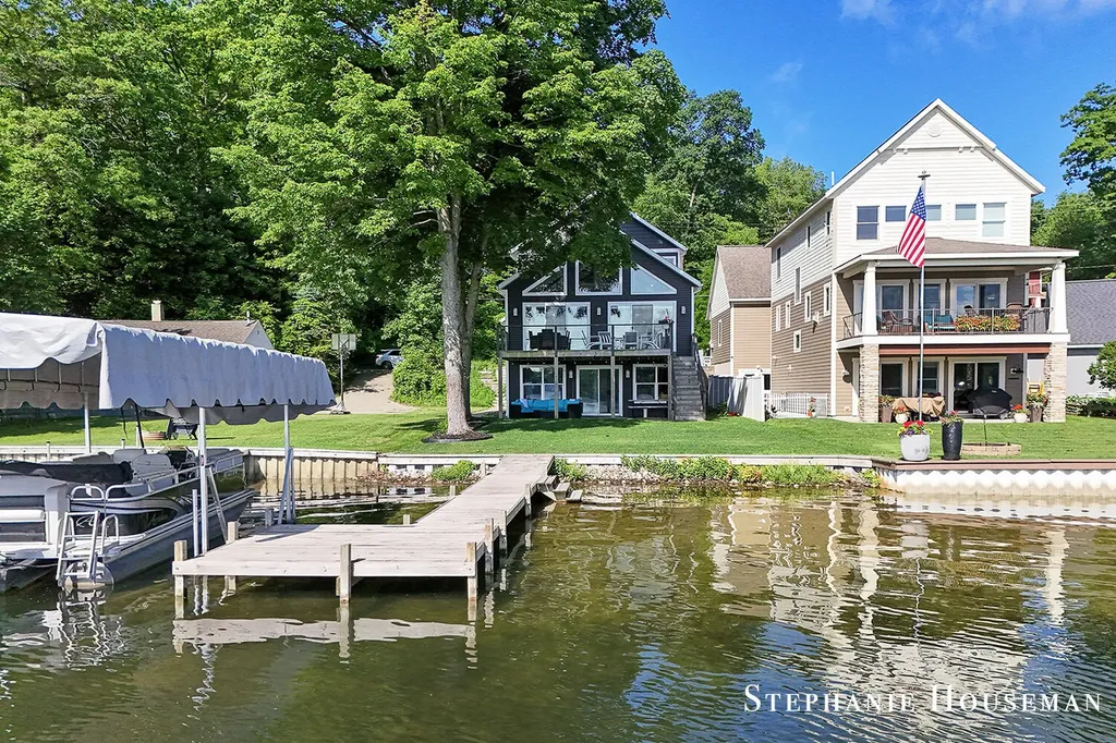 8558 Brower Lake Drive NE Courtland Township MI 49341