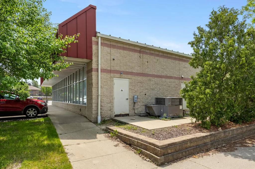 151 S Main Cedar Springs City MI 49319