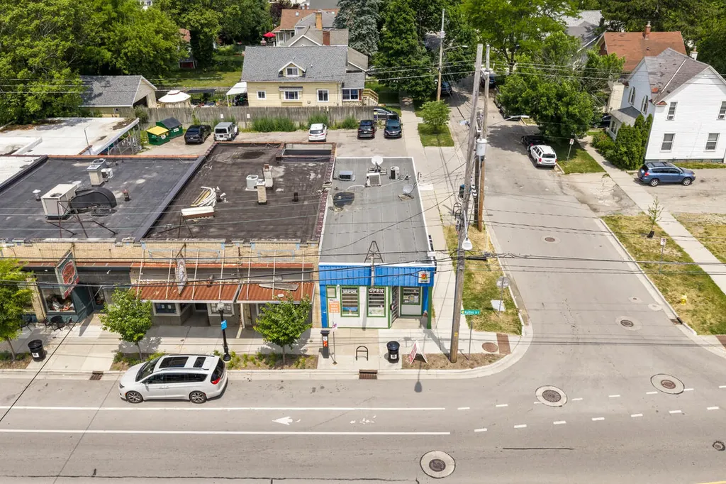1321 Fulton Street E Grand Rapids City MI 49503