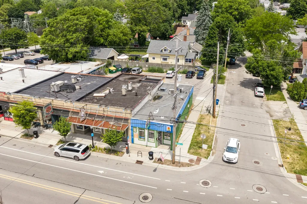 1321 Fulton Street E Grand Rapids City MI 49503