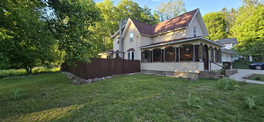 211 Forest Street Marshall City MI 49068