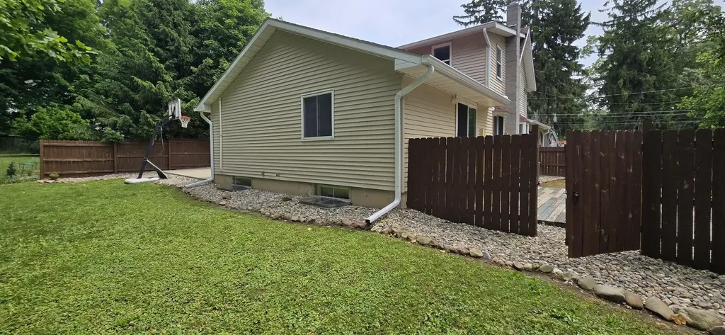 211 Forest Street Marshall City MI 49068