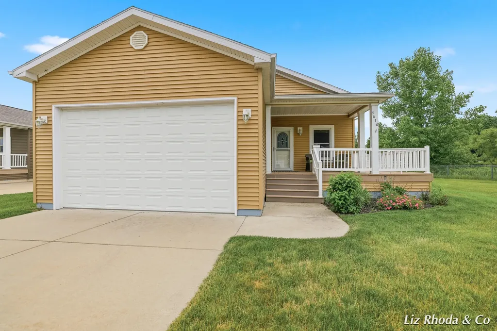 5610 Kingsley Drive NE Courtland Township MI 49341