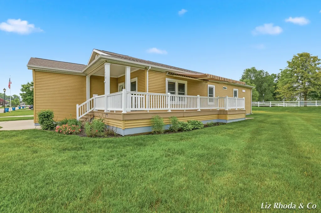 5610 Kingsley Drive NE Courtland Township MI 49341