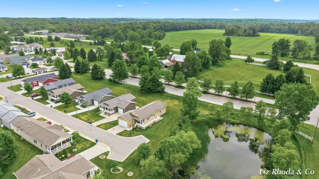 5610 Kingsley Drive NE Courtland Township MI 49341