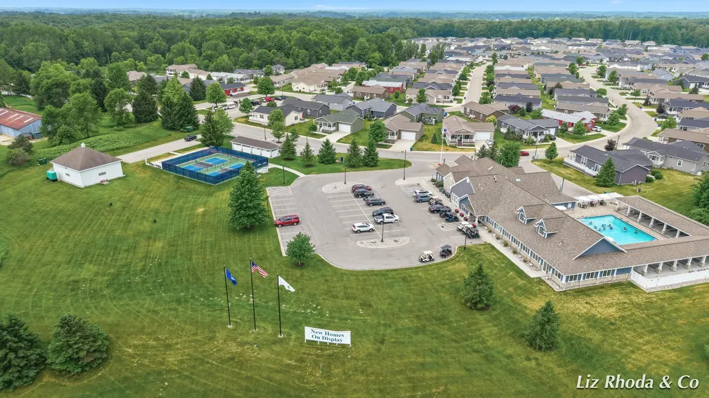 5610 Kingsley Drive NE Courtland Township MI 49341