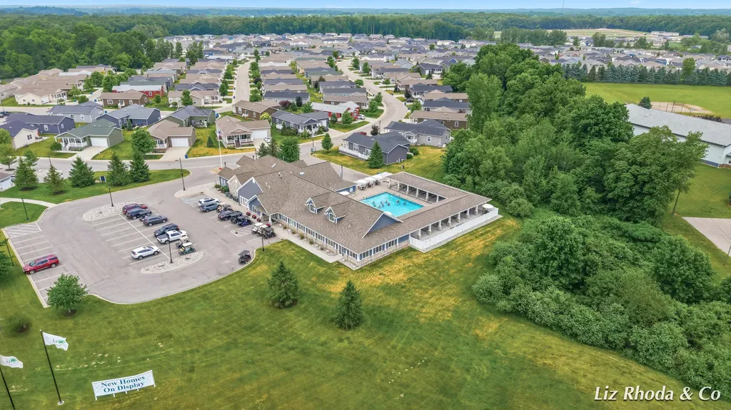 5610 Kingsley Drive NE Courtland Township MI 49341