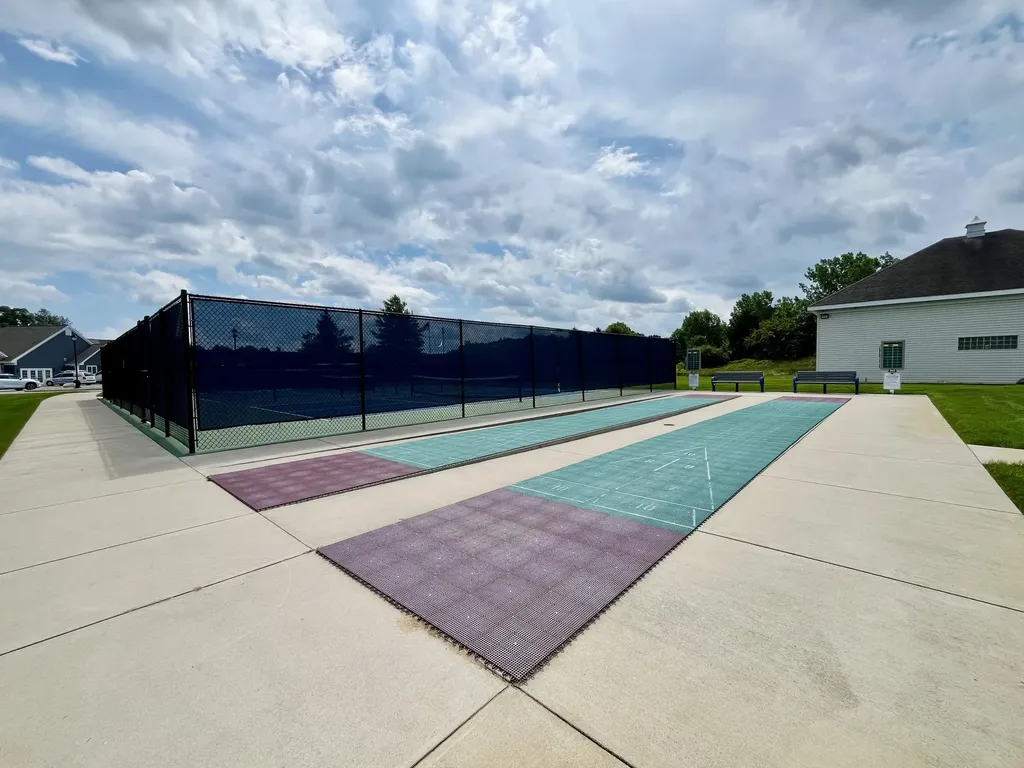 5610 Kingsley Drive NE Courtland Township MI 49341