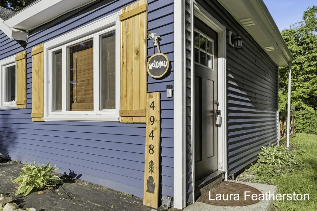 4948 Sturgis Avenue NE Cannon Township MI 49341