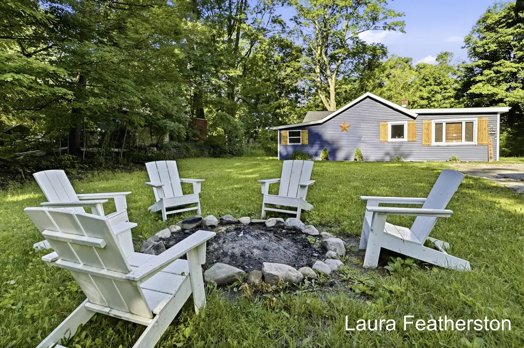 4948 Sturgis Avenue NE Cannon Township MI 49341