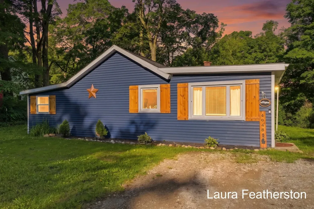 4948 Sturgis Avenue NE Cannon Township MI 49341