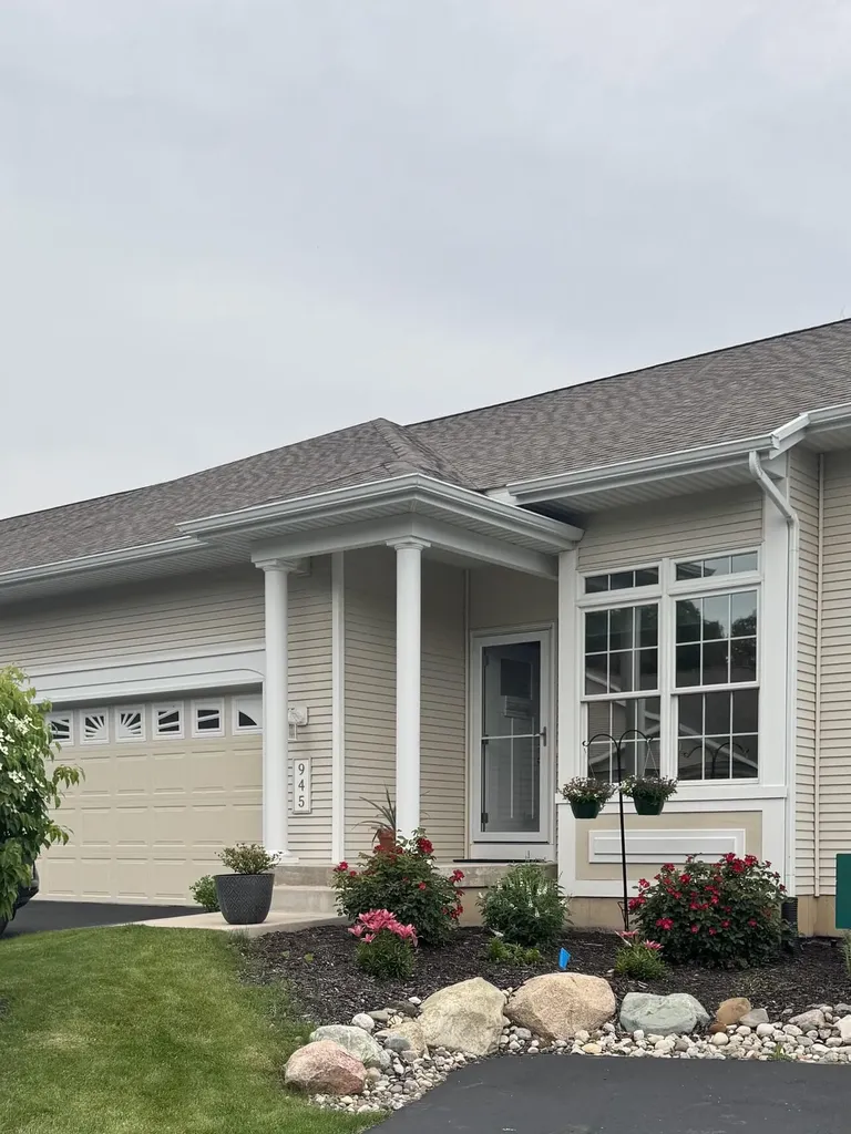 945 Kensington Street NW Walker City MI 49534
