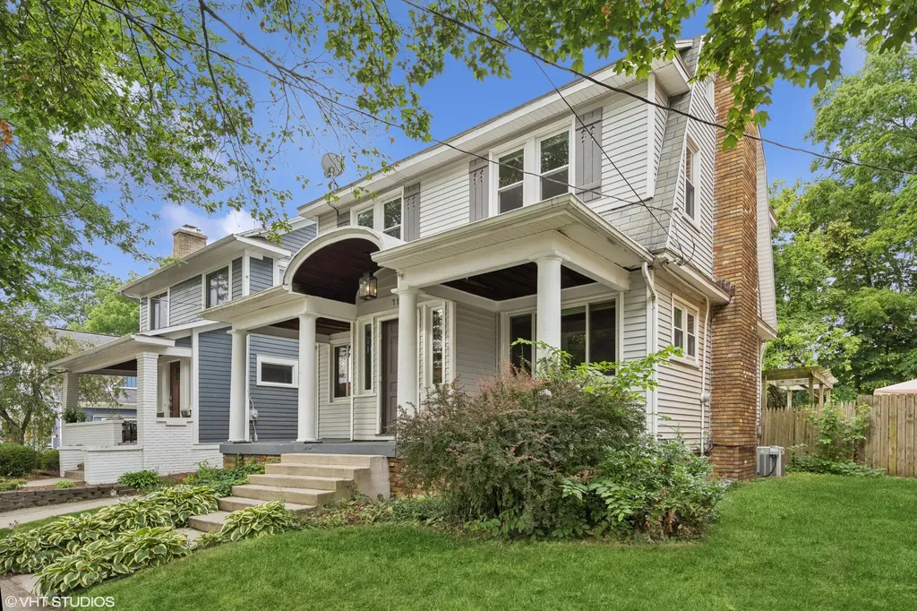 715 Gladstone Drive SE East Grand Rapids City MI 49506
