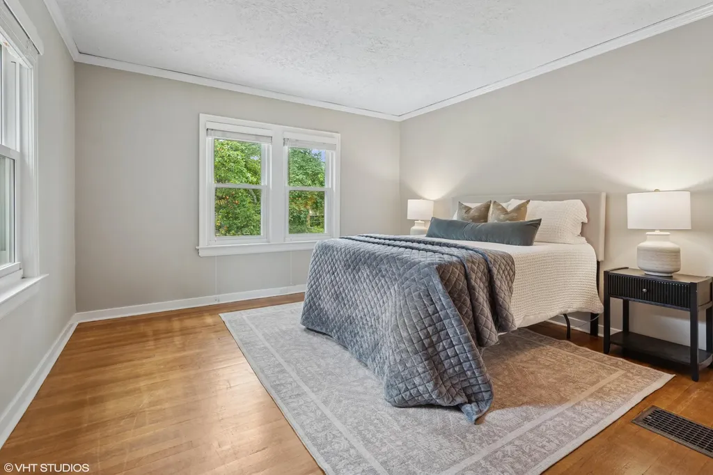 715 Gladstone Drive SE East Grand Rapids City MI 49506