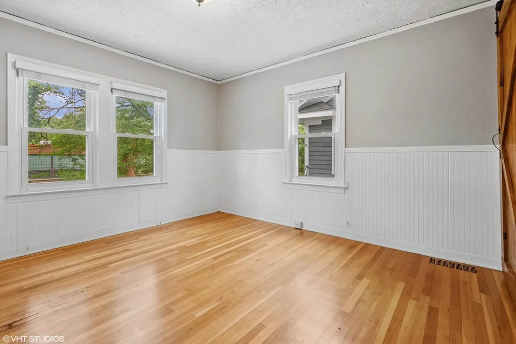 715 Gladstone Drive SE East Grand Rapids City MI 49506