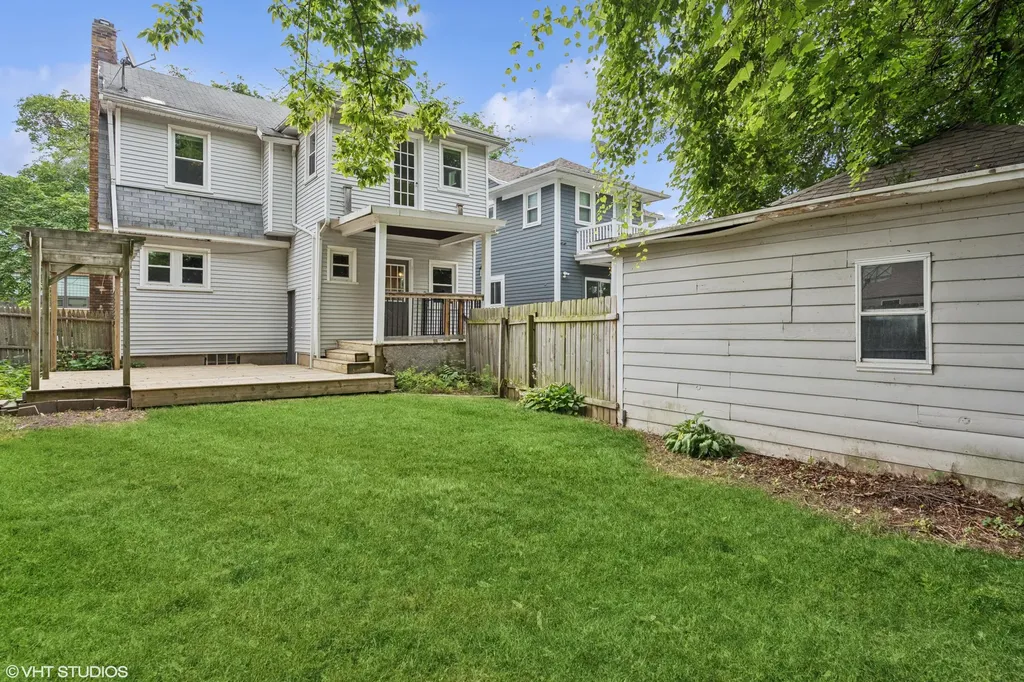 715 Gladstone Drive SE East Grand Rapids City MI 49506