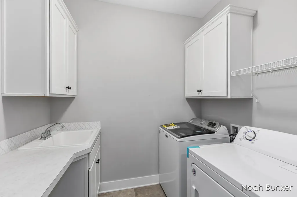 3857 Winsome Drive Georgetown Charter Township MI 49426