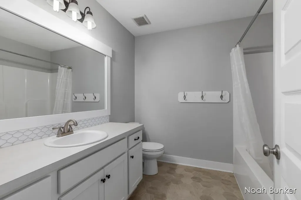 3857 Winsome Drive Georgetown Charter Township MI 49426