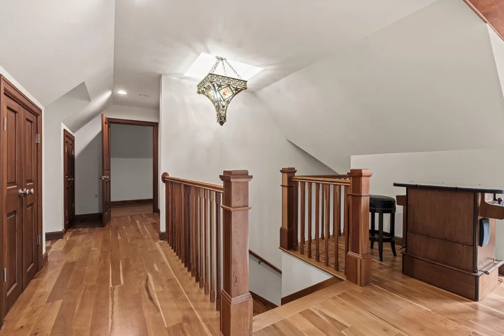 329 W Circle Drive North Muskegon City MI 49445